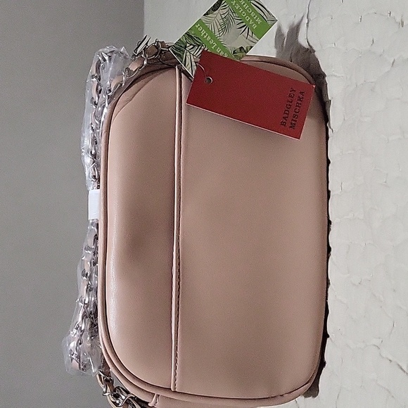 NWT Badgley Mischka Elegant Quilted Vegan Leather Tan Crossbody/Camera   Bag - Picture 6 of 16